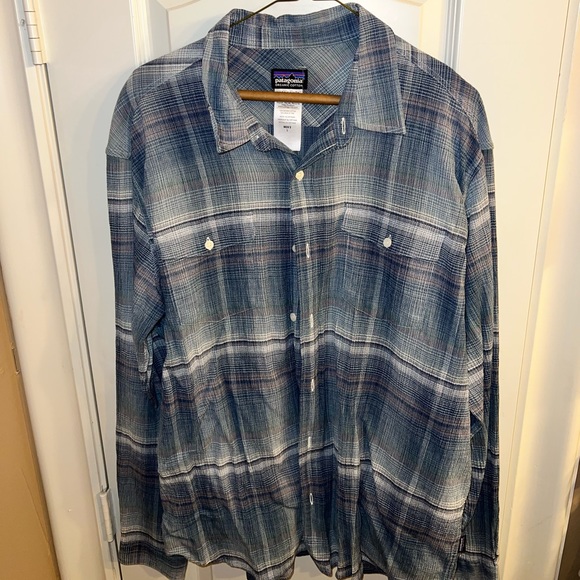 Patagonia Other - Patagonia Button Down Size L